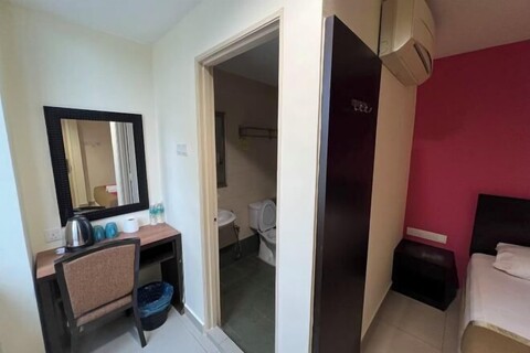 Hotel Crystal Villa