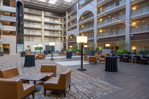 엠버시 스위트 바이 힐튼 시애틀 벨뷰