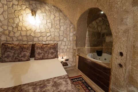 La VIE Cappadocia Cave