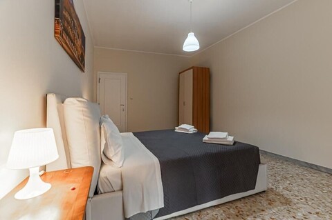 바칸체 로마네 - 메트로 테아노