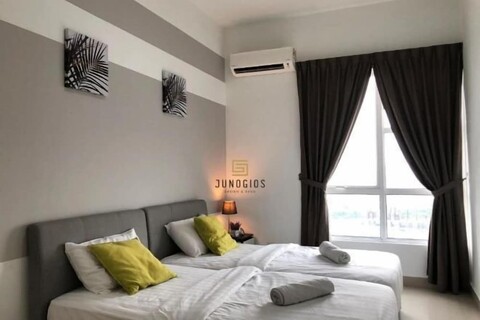 GYDEN STAYCATION #Pinnacle Tower at JB City Centre