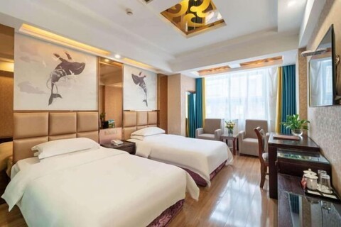 Yuejia Hotel (Yiwu International Trade Mall)