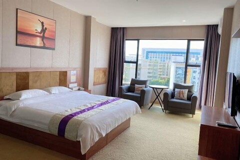 Fuxiang Holiday Hotel