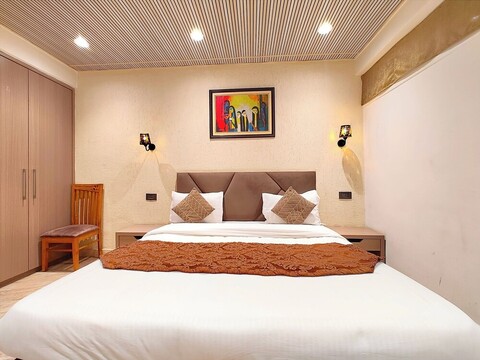 호텔 베드, 카시 비슈와나트 사원 근처