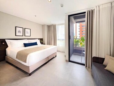 Laureles Selection Suites