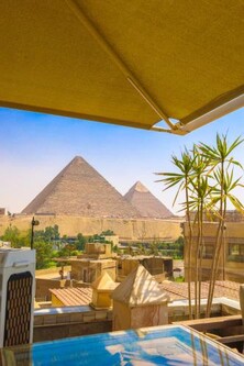 Onyx Pyramids Boutique Hotel