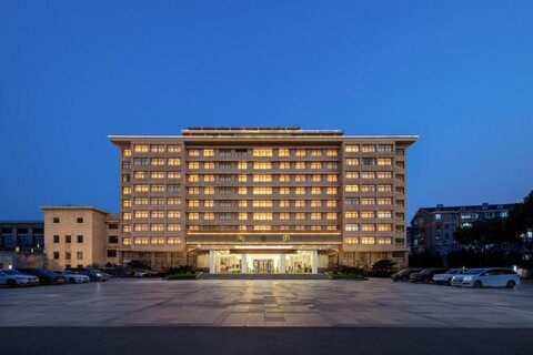 Hua Dong Hotel
