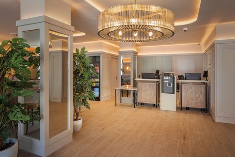 B&B 호텔 마드리드 바예카스 엔산체