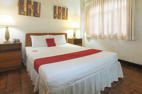 RedDoorz @ Broadway Court Apartelle II Quezon City