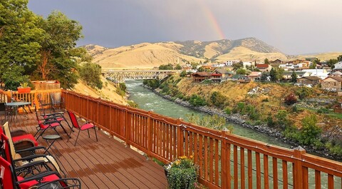 옐로우스톤 리버사이드 코티지