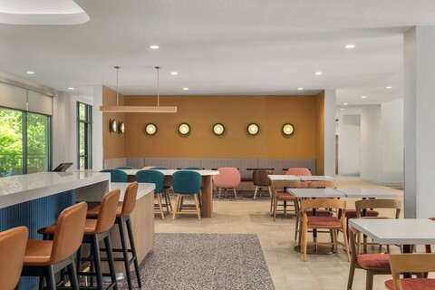 이븐 호텔 올랜도 국제공항, IHG