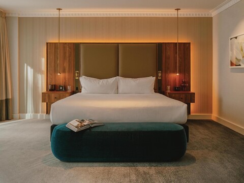 파멜리아 힐튼 퍼스