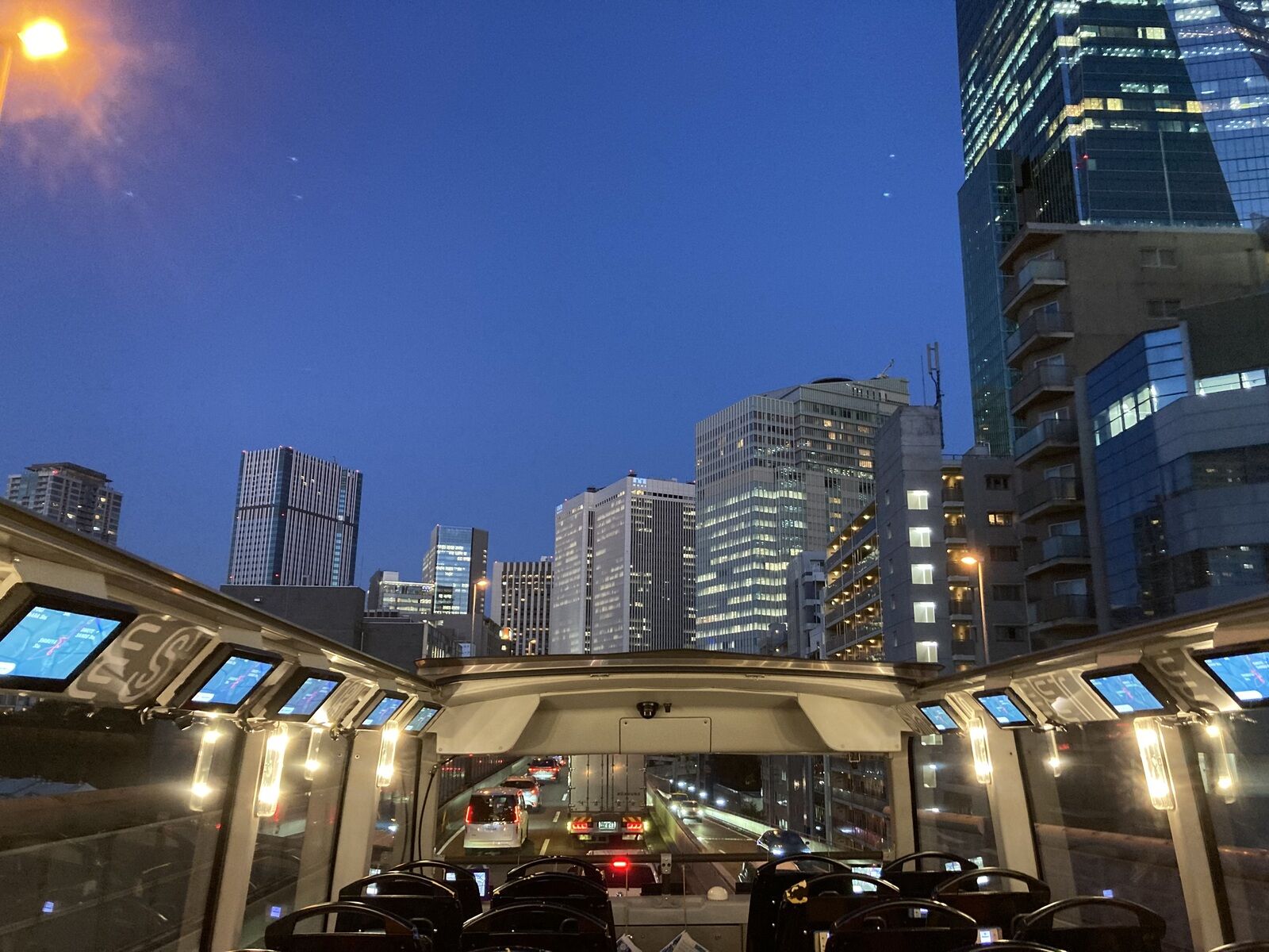 SHIBUYA STREET RIDE 시부야 스트리트 라이드 Metropolitan Expressway Night Drive (시부야 출발: 수도고속도로 야간 드라이브)