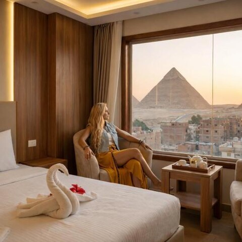 Nozol pyramids view inn