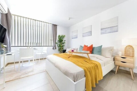 A Lovely Beach Studio, 5min walk to Bondi Beach