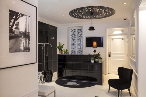 퍼스트 호텔 파리 투어 에펠