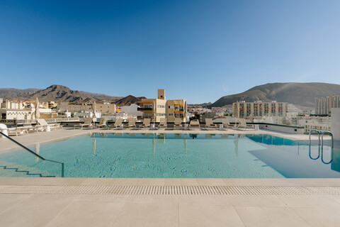 Hotel Reveron Plaza