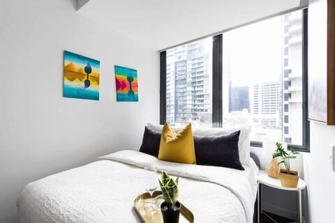 A Lovely CBD Studio Right Next to Southern Cross