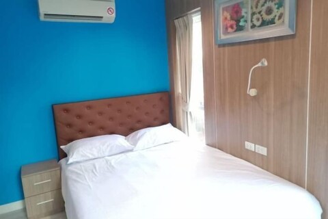 2 Bedroom Condo in Pattaya (Jomtien Area, Pratamnak Hill, New North European Trend 6 Hotel Condo)