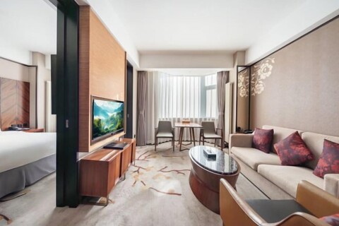 Jingling Huatian Holiday Hotel (Capital Gymnasium Baishiqiao South Subway Station)