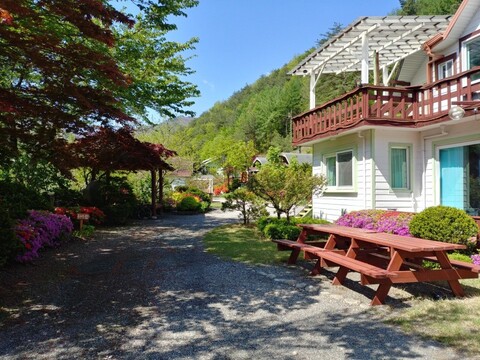 양양 언덕위에하얀집펜션