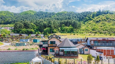 가평 꼬망세펜션