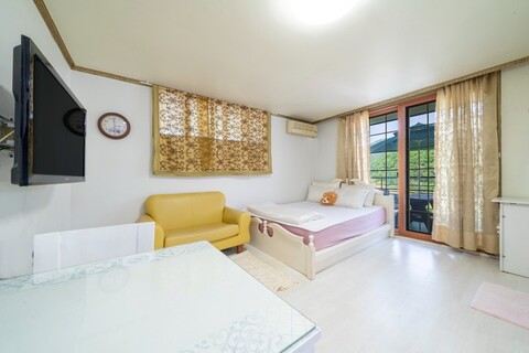 춘천(남이섬) 강촌홀리데이펜션(강촌역,레고랜드,테라스)