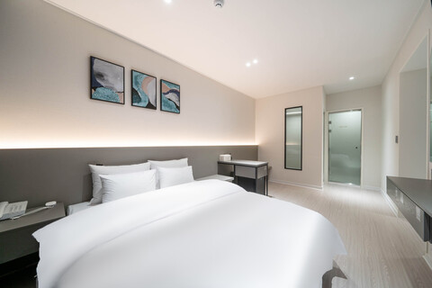 청주 호텔 더킹 청주터미널점