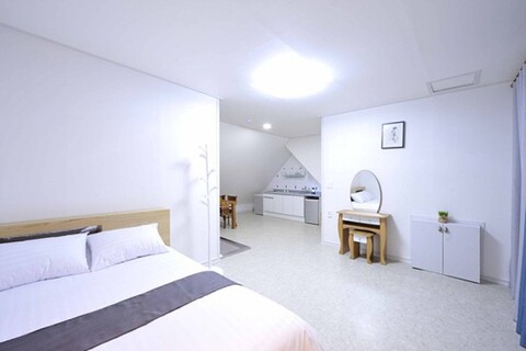 태안 바다햇살고운집펜션