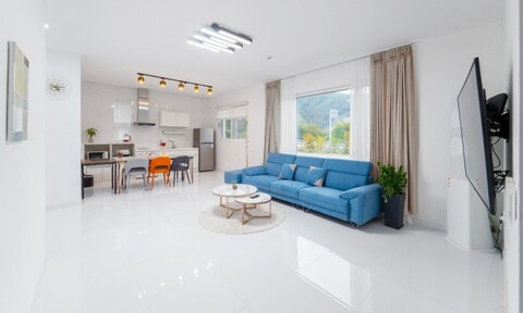 춘천 베뉴키즈풀빌라 (개별 노래방)