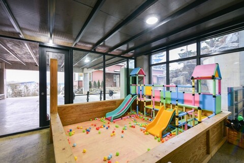 태안(안면도) 두바다찬솔펜션