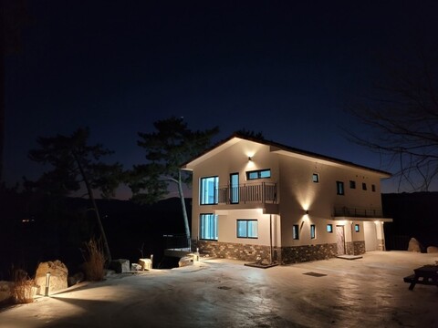 남해 트리나하우스펜션