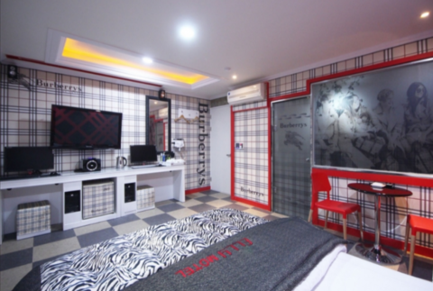 포항 엘리모텔&펜션