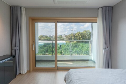 서귀포 쇠소깍천일펜션 (동백수목원, 휴애리)