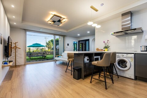 서귀포 돈내코독채온수풀빌라