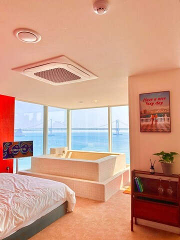 부산 레이지모닝오션뷰펜션