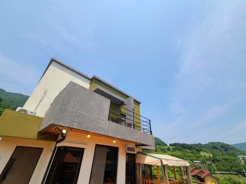 충주 낭만스케치펜션