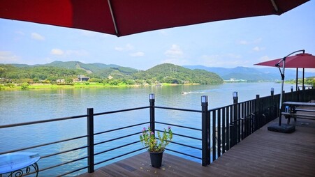 가평 리버빈하우스펜션