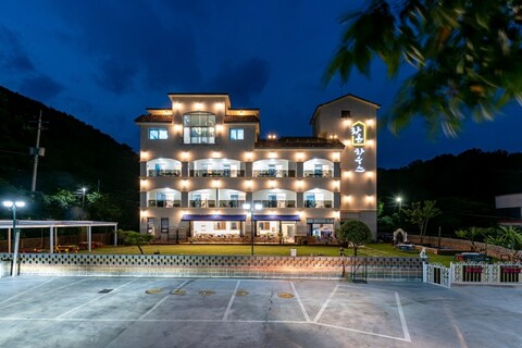 순천 라온하우스애견펜션