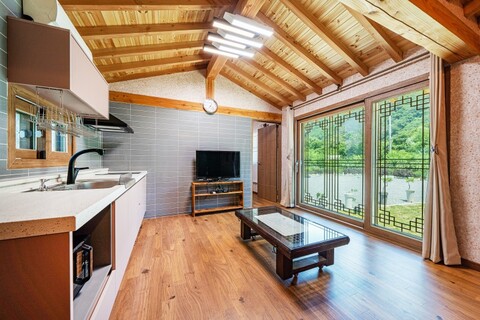 홍천 이담한옥펜션