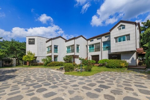 가평 아다지오펜션