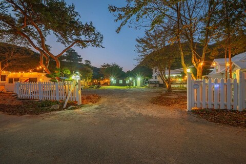 영월 아뜰리에펜션