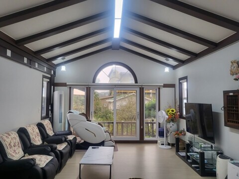 충주 하늘호수펜션