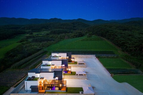 경주 스테이루나풀빌라