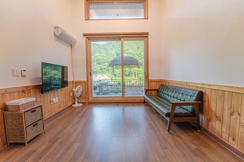 남원 별헤는밤펜션(지리산뱀사골,달궁계곡앞)