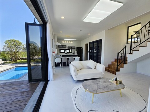 제주 체크인제주독채풀스테이