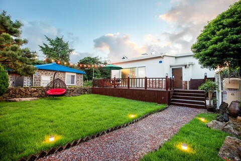 제주 오쿠다펜션