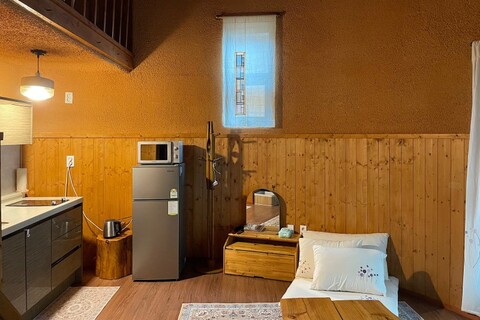 서귀포 꽃피는봄날펜션