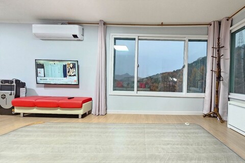 춘천 숲속의하얀집