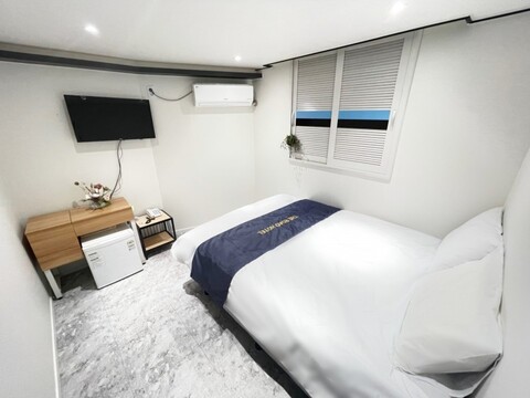 서울 명동 더로드펜션